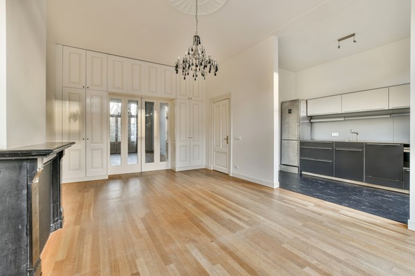 Medium property photo - Van De Veldestraat 7-2, 1071 CW Amsterdam